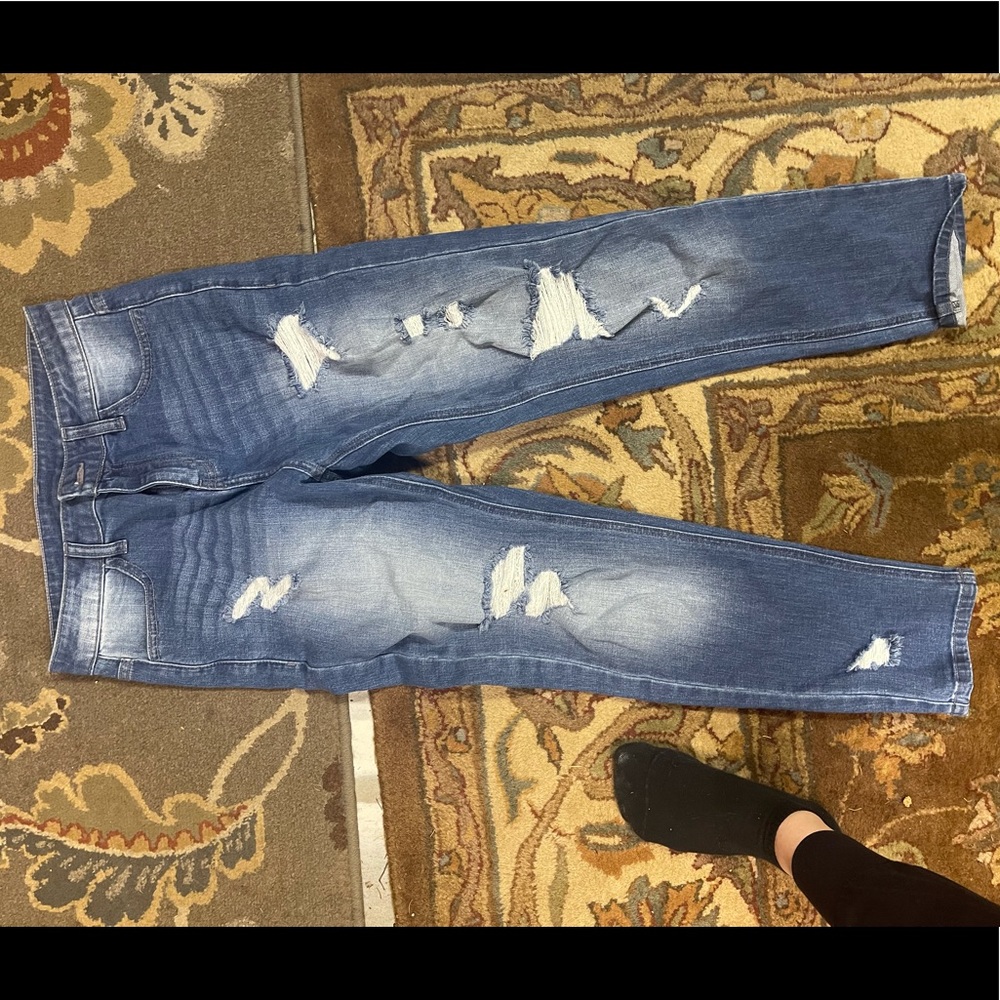 Light washed skinny jeans